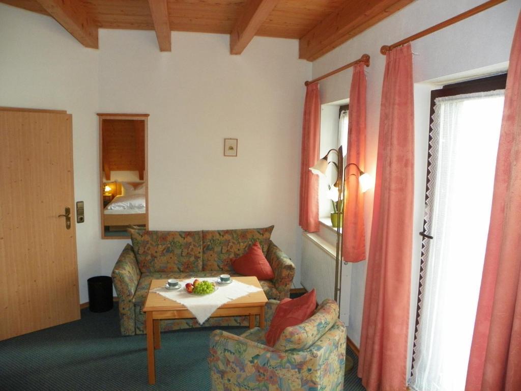 Landhotel Steigerwaldhaus Burghaslach Habitación foto